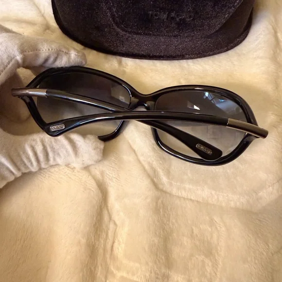 Tom Ford Sunglasses - Picture 10 of 16